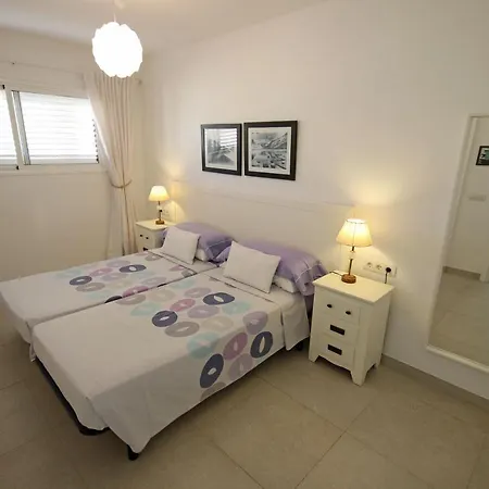 Marineda By Rentmedano Newly Renovated, Ocean View, Wifi, Parking, Pool Apartment *